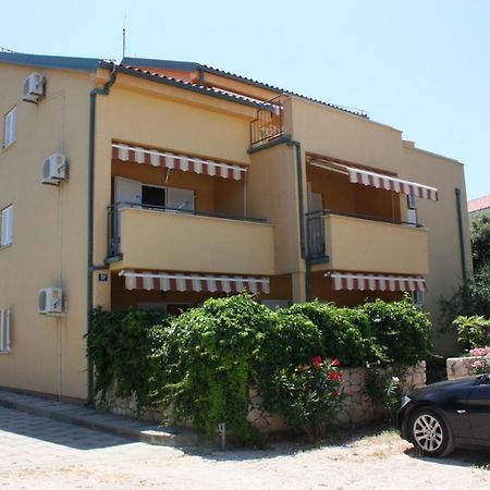 Apartments Jtv Simuni Kolan Luaran gambar