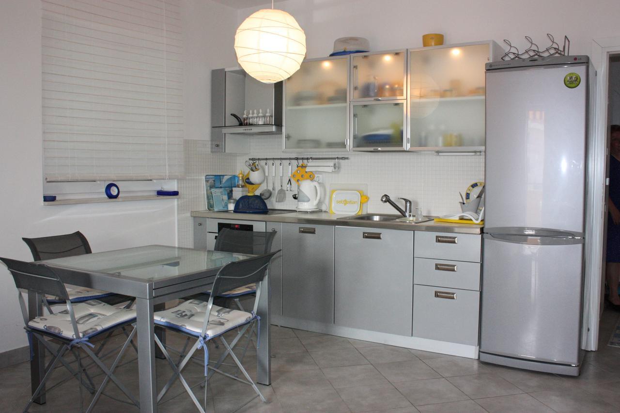 Apartments Jtv Simuni Kolan Luaran gambar