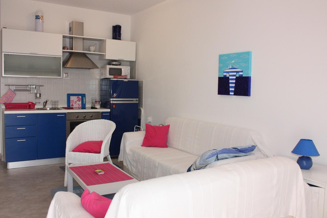 Apartments Jtv Simuni Kolan Luaran gambar