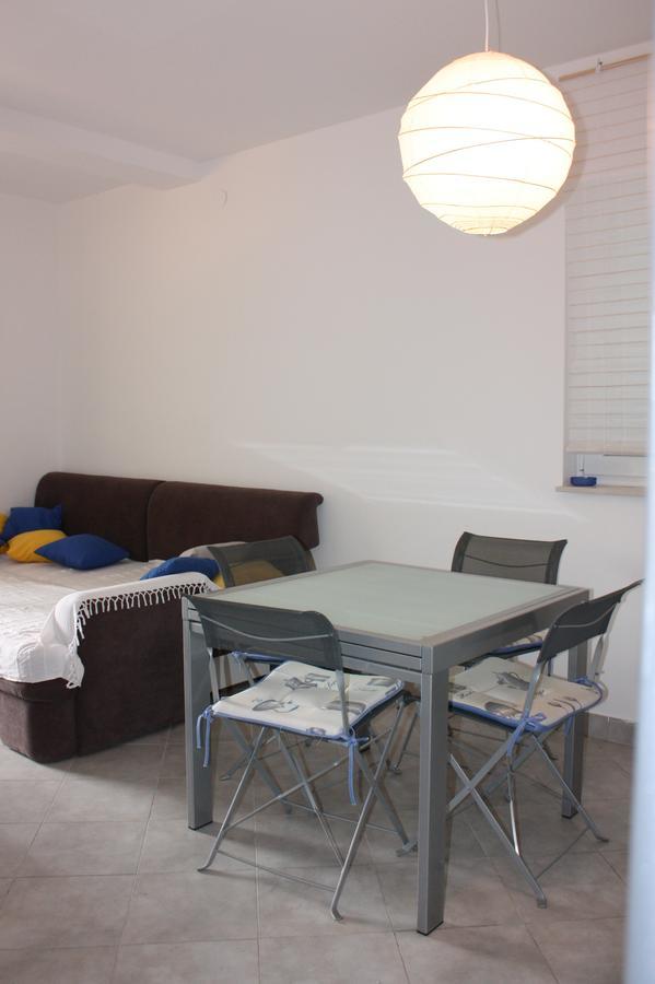 Apartments Jtv Simuni Kolan Luaran gambar